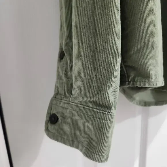 ❤️NWT❤️ Alpine Design Olive Men's Casual Button Down Shirt - Picture 9 of 14